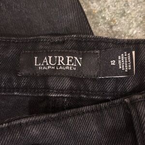 Perfect for winter : Black coated jeans